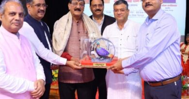 स्वतंत्रता दिवस की पूर्व संध्या पर नगर निगम में गूंजा देशभक्ति और उत्तराखंड की संस्कृति का स्वर