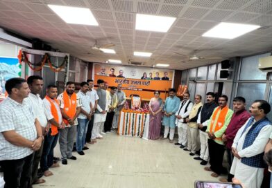 चुनावों में नाकाम राहुल कांग्रेस, संवैधानिक संस्थाओं को ही बदनाम करने में जुटी : भट्ट
