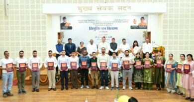 CM ने आयुष एवं ईएसआई के 332 नव नियुक्त कार्मिकों को प्रदान किए नियुक्ति पत्र