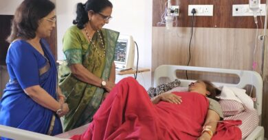 अस्पताल में भर्ती मंत्री रेखा आर्य की स्थिति का संज्ञान लेने पहुंचीं महिला आयोग अध्यक्ष, डॉक्टरों से ली स्वास्थ्य की जानकारी