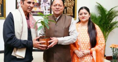 बॉलीवुड अभिनेता अक्षय कुमार ने मुख्यमंत्री से की शिष्टाचार भेंट